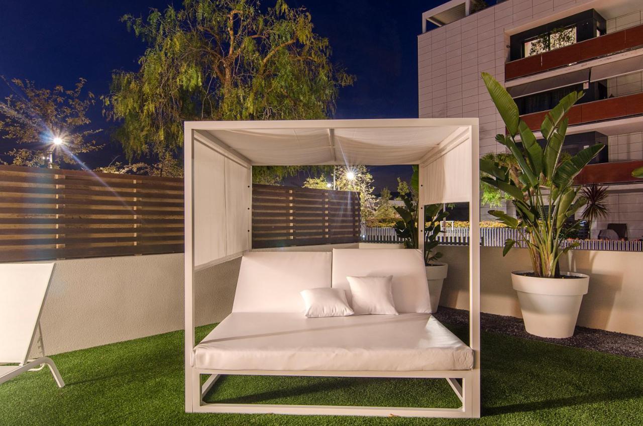 Sitges Spaces Garden Paradise 3 Bedroom, 3 Bathroom, Huge Private Garden-Terrace, Pool- Sleeps Up To 8 Exterior foto